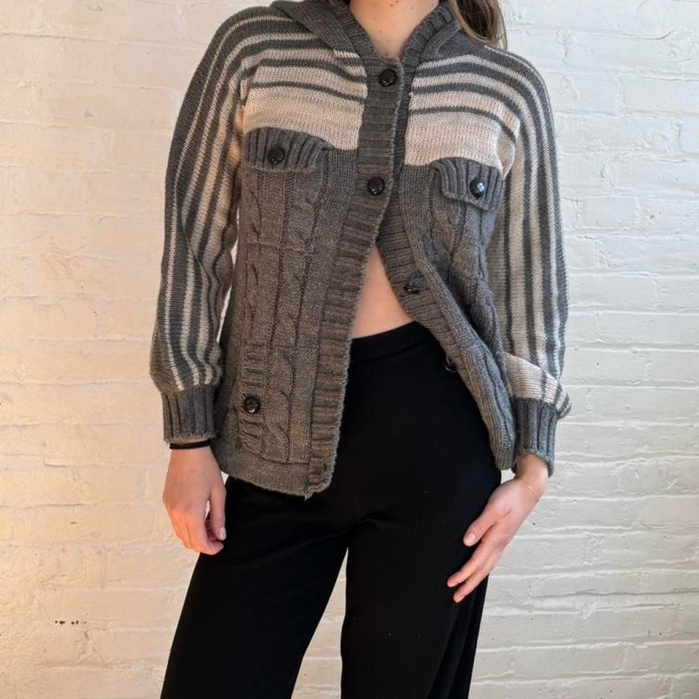Vintage 70s Grey Cardigan with Striped Sleeves